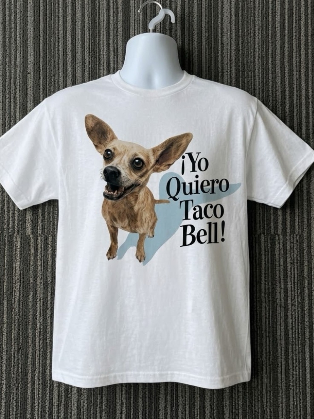 Gildan White Graphic Tee with Chihuahua '¡Yo Quiero Taco Bell!' Print